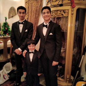 Meet your Posher, Khalid